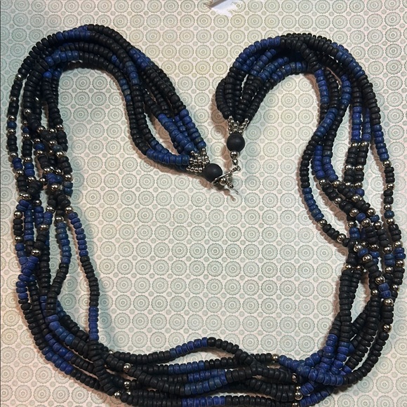 Elegant Black and Blue Beaded Necklace - Picture 1 of 4
